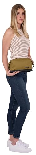 Thule Aion Toiletry Bag - Water-resistant bag for toiletries, makeup and shaving essentials - Removable liquids bag included - Easy to clean - Snap loop to easily hang - Waxed, PFC-free fabric
