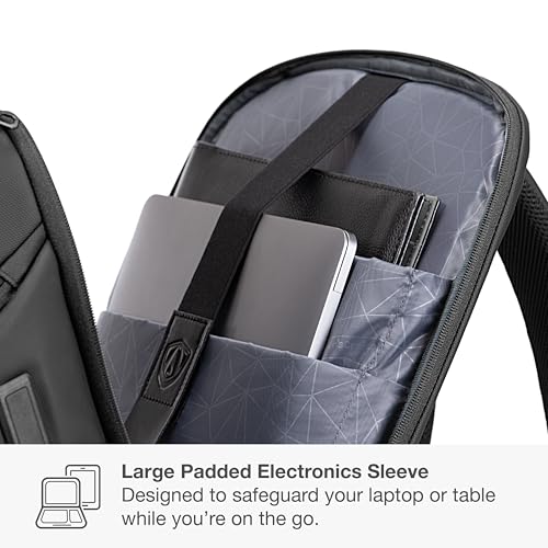 Traveler's Choice Breenon 19-Inch Laptop Backpack with USB Port, Black