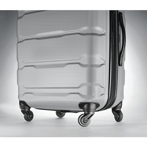 Samsonite Omni PC Hardside Expandable Luggage with Spinner Wheels, Silver, 2-Piece Set (20/24)