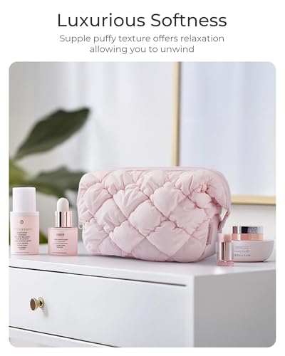 BAGSMART Quilted Travel Makeup Bag, Puffy Toiletry Organizer with Wide Opening, Cosmetic Storage for Women's Accessories, Lake bule