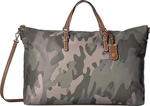 Tommy Hilfiger womens Julia Bag Weekender, Green, One Size US