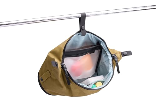 Thule Aion Toiletry Bag - Water-resistant bag for toiletries, makeup and shaving essentials - Removable liquids bag included - Easy to clean - Snap loop to easily hang - Waxed, PFC-free fabric