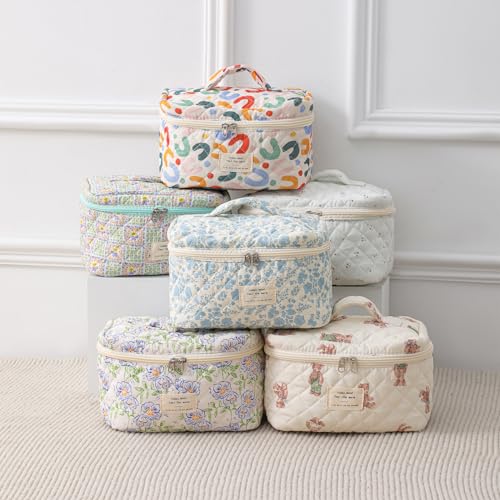 uekeboag Large Travel Quilted Makeup Bag for Women, Floral Cotton Cosmetic Bag, Coquette Aesthetic Floral Toiletry Organizer Bag (01Lithtblue-flower)
