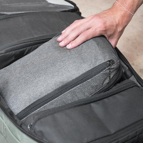 Peak Design Packing Cube, Charcoal, Weatherproof Luggage Cube with Dual Compartment Organization, Expansion and Compression, Zipper Opening, Travel Organizer for Men and Women, Size S
