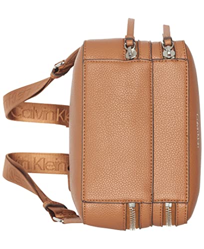 Calvin Klein Estelle Novelty-Backpack, Caramel