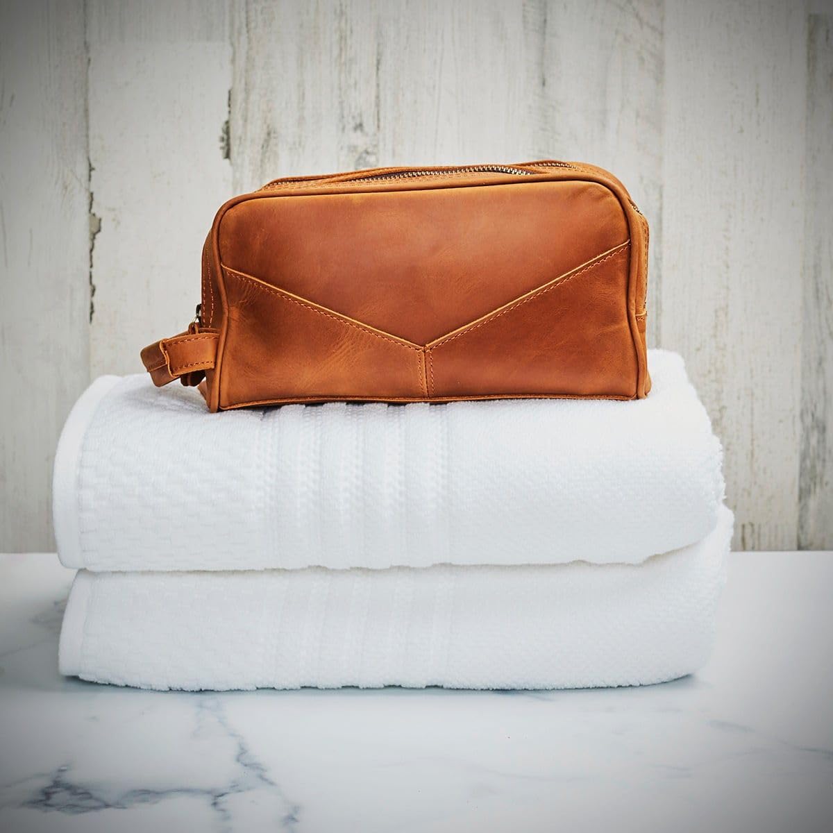 HomeWetBar Beckham Toiletry Bag for Men - Monogrammed Multi-Pocket Saddle Bag, Brown Hanging Dopp Kit