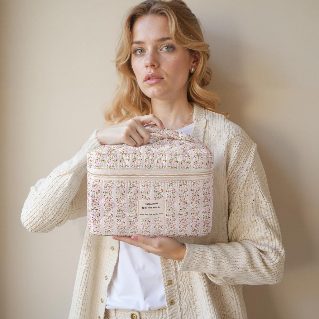 HBselect Large Quilted Makeup Bag, Cute Cotton Travel Cosmetic Bag with Handle, Gifts for Bridesmaids, Portable Coquette Floral Make up Bags, Toiletry Organizer Cosmetic Bags for Women