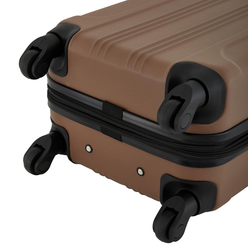 Travelers Club Chicago Hardside Expandable Spinner Luggage, Rum Caramel, 22" Carry-On