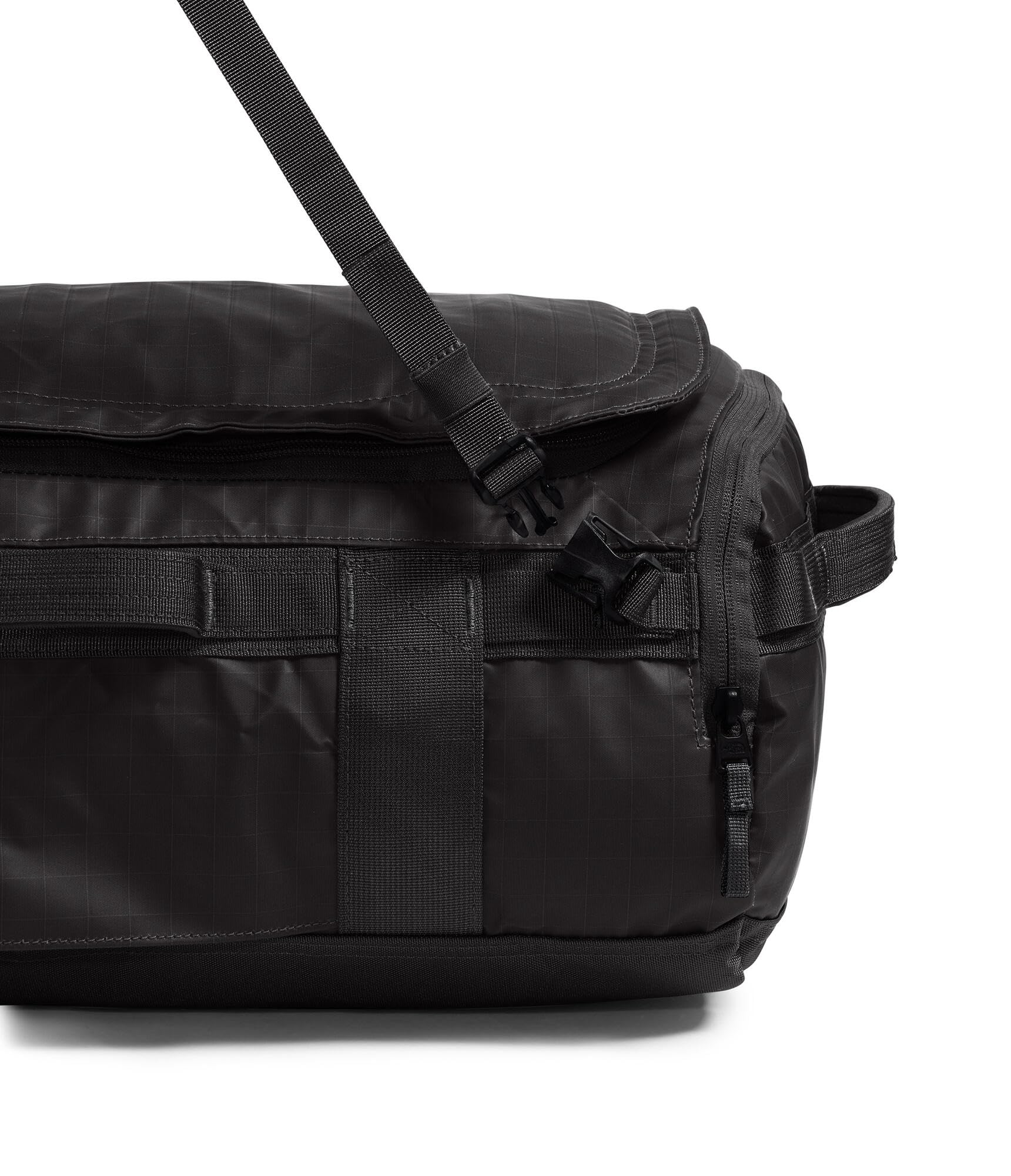 THE NORTH FACE Base Camp Voyager Duffel—32L, TNF Black/TNF White-NPF, One Size