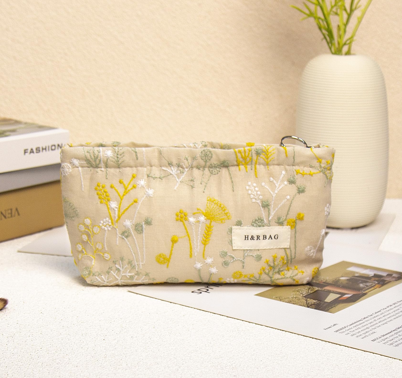 getgto 2 Pcs Makeup Bags, Large Cosmetic Bag Travel Toiletry Bag Organizer for Women, Embroidery Craft, Floral Makeup Bag Small Cosmetic Pouch Purse with Zipper Gifts for Girls Teen