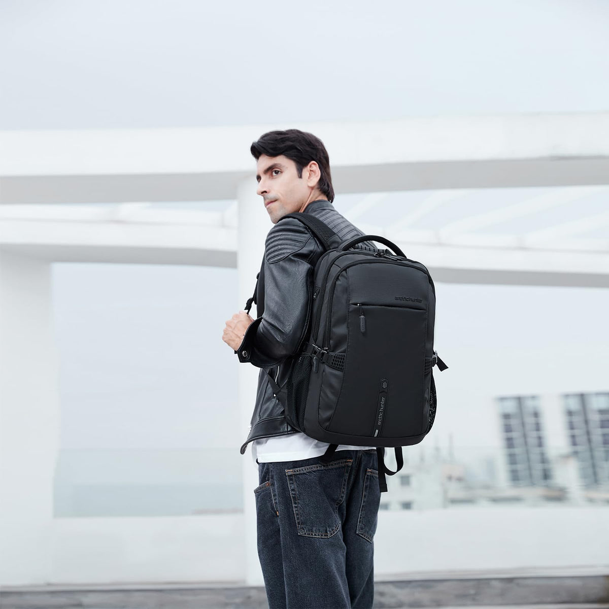 ARCTIC HUNTER AH Business Laptop Backpack for Men Work Commuting, 30L Large Travel Carry On Backpack Flight Approved for Airplane, Professional Adult College Backpacks Casual Daypack, Black