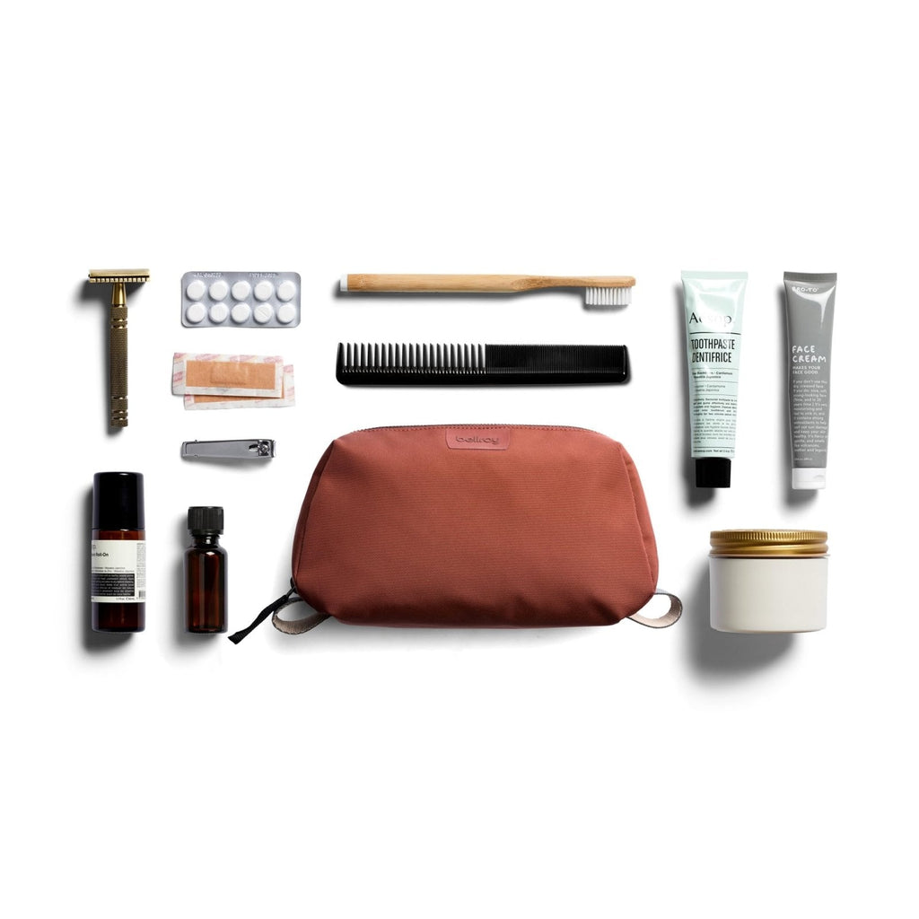 Bellroy Toiletry Kit, water - resistant woven toiletry travel bag (toiletries, cologne, shaving accessories, hairbrush, toothbrush) - Clay