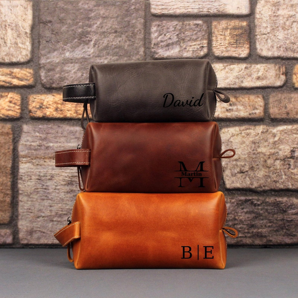 COZY LEATHER Personalized Travel Toiletry Bag for Men Premium Genuine Leather Dopp Kit for Men, Leather Dopp Kit Light Brown Small