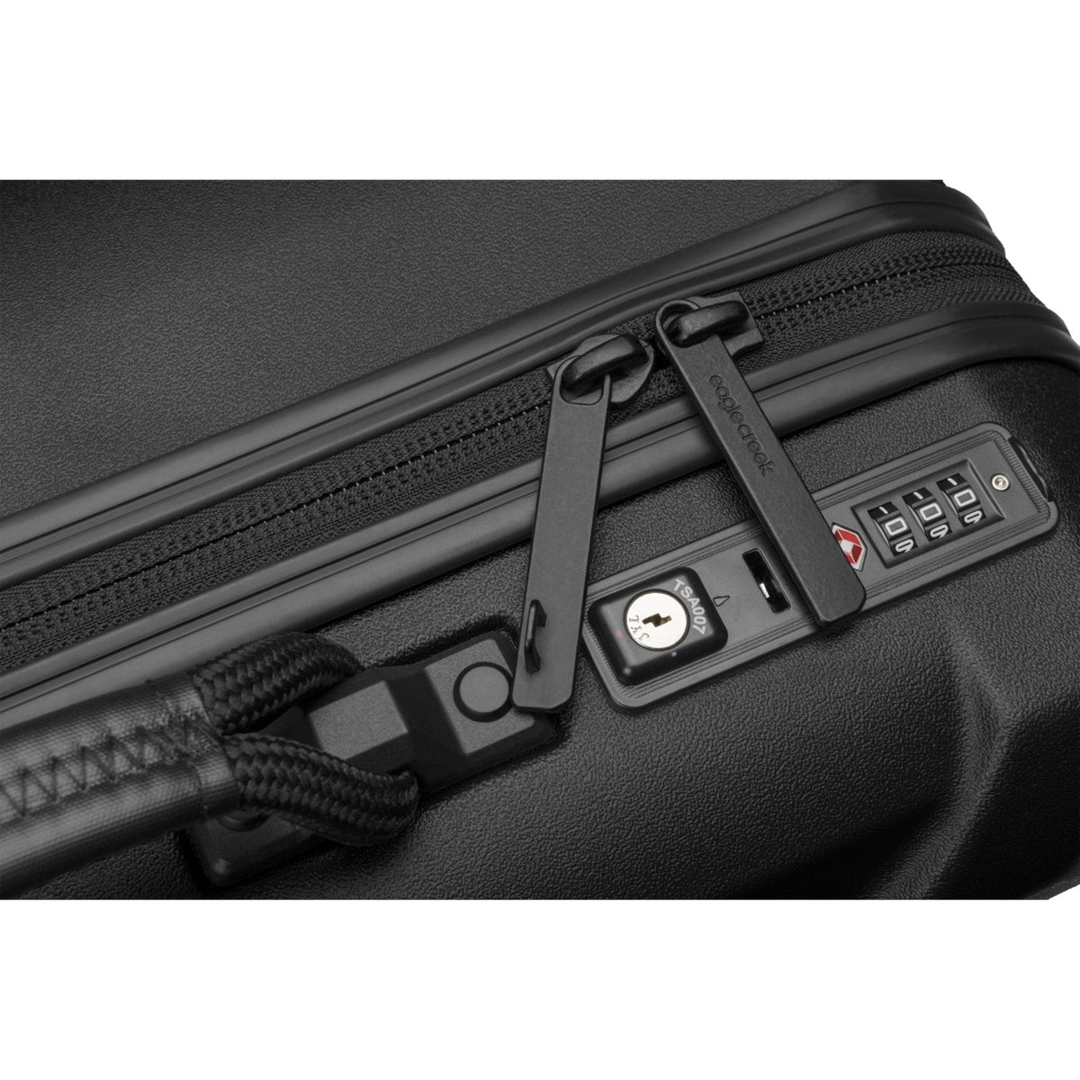 Eagle Creek Tarmac 4 - Wheel 29" Luggage - Durable Rolling Suitcase for Secure Luggage - Telescoping Handle - Locking Zipper - Ample Storage Capacity - User - Friendly Design - Black