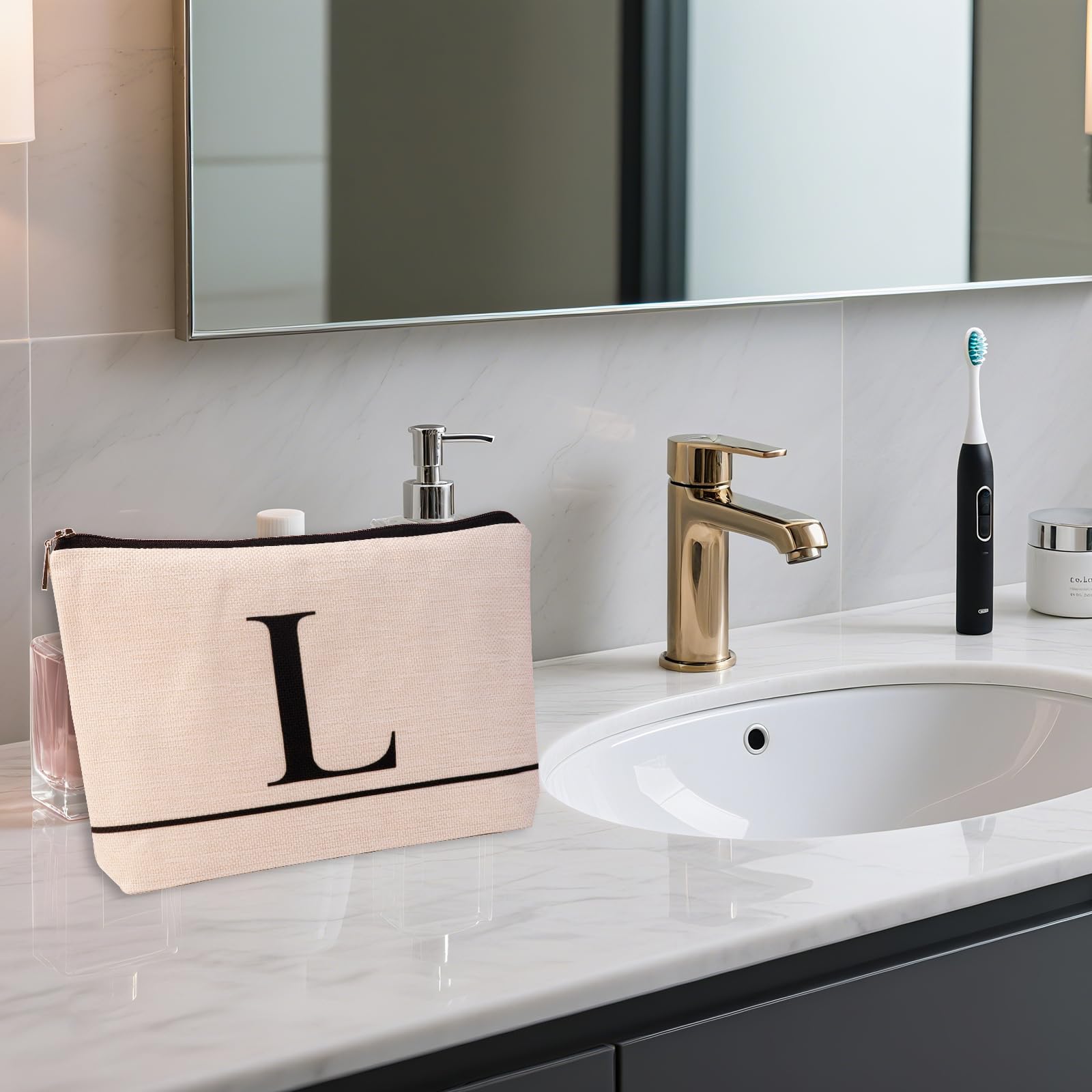 HDYHDY Letter A - Z Initial Personalized Makeup Bags, Birthday Gifts for Women, Monogrammed Gifts for Women Mom Sister Best Friend Bride Bridesmaid, Mothers Day, Christmas, Small Travel Cosmetic Bag (L)