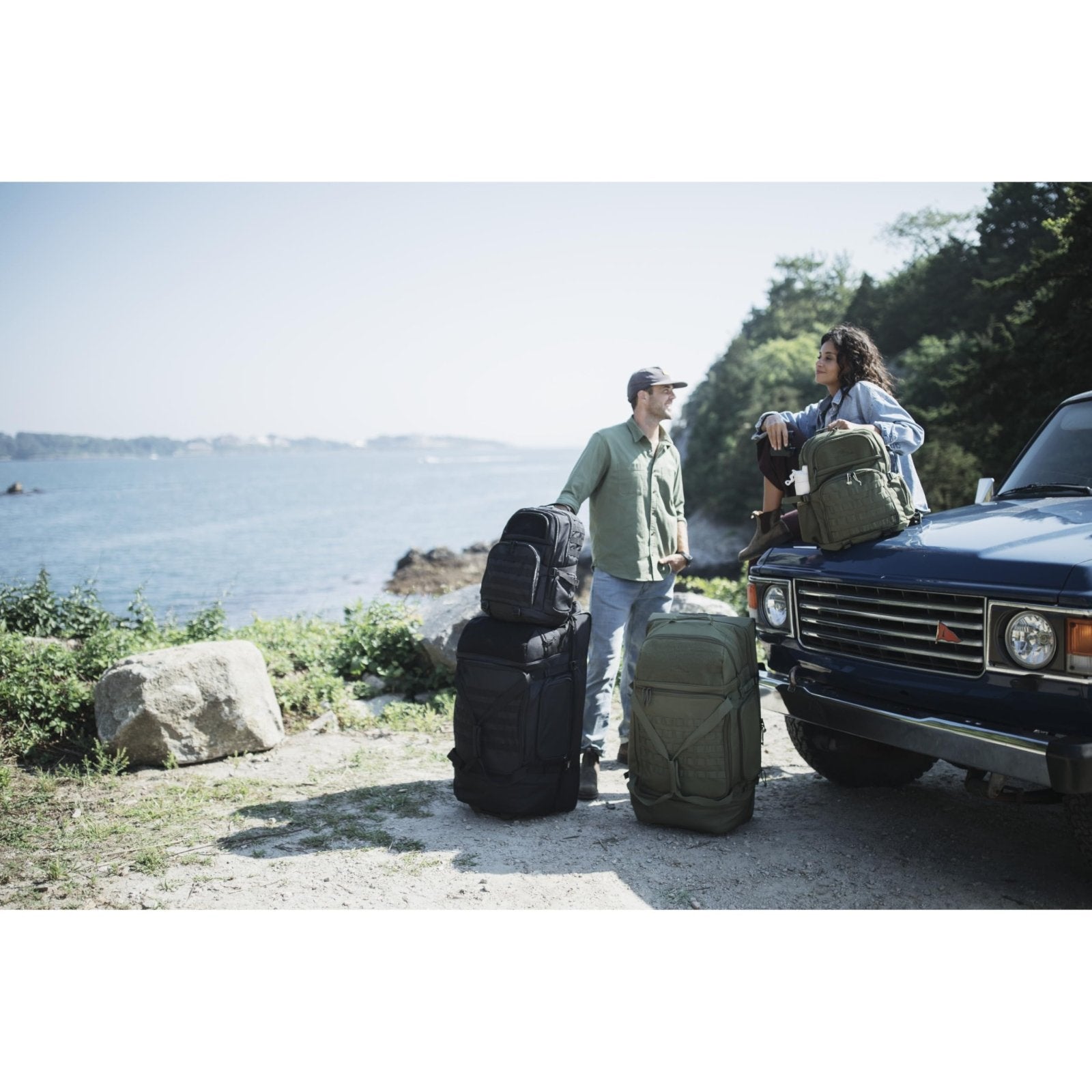 High Sierra Pathsetter Large Wheeled Rolling Duffle - Black