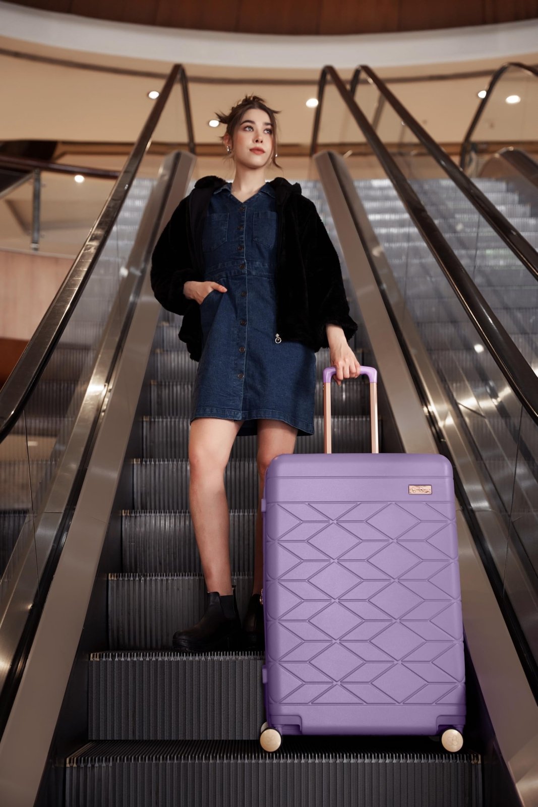 Jessica Simpson Aris 20"Expandable 8 - Wheel Spinner Carry On Luggage Suitcase, Niagara Mist