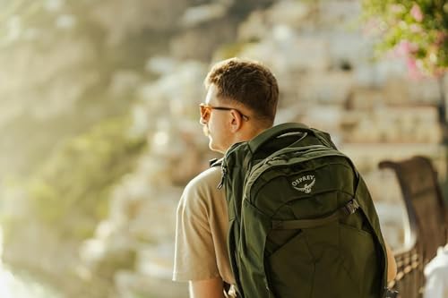 Osprey Farpoint 40L Men's Travel Backpack, Gopher Green