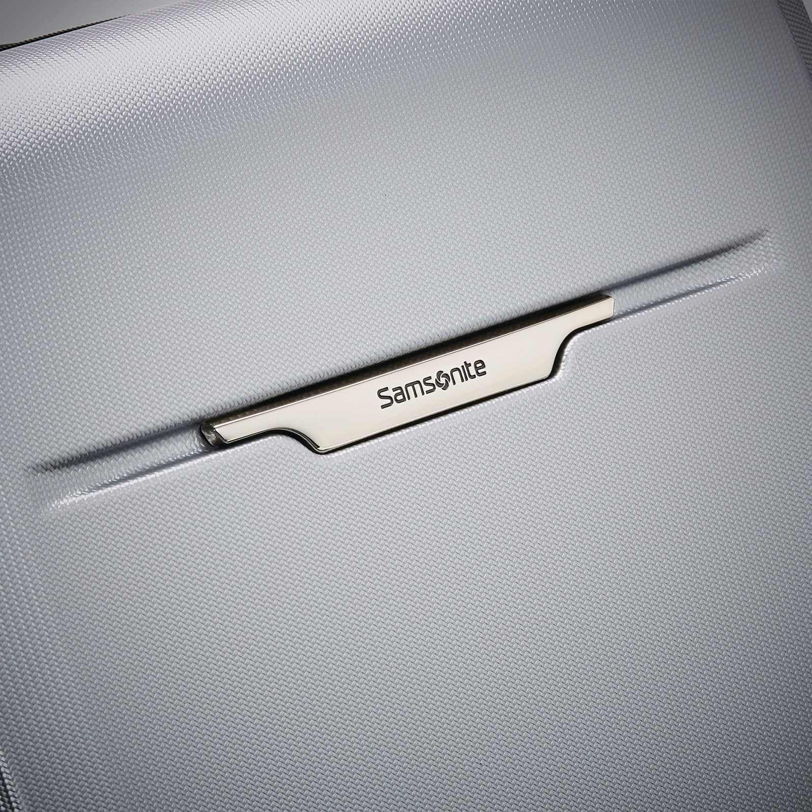 Samsonite Winfield 3 DLX Hardside Expandable Luggage with Spinners, Silver, Carry - On 20 - Inch
