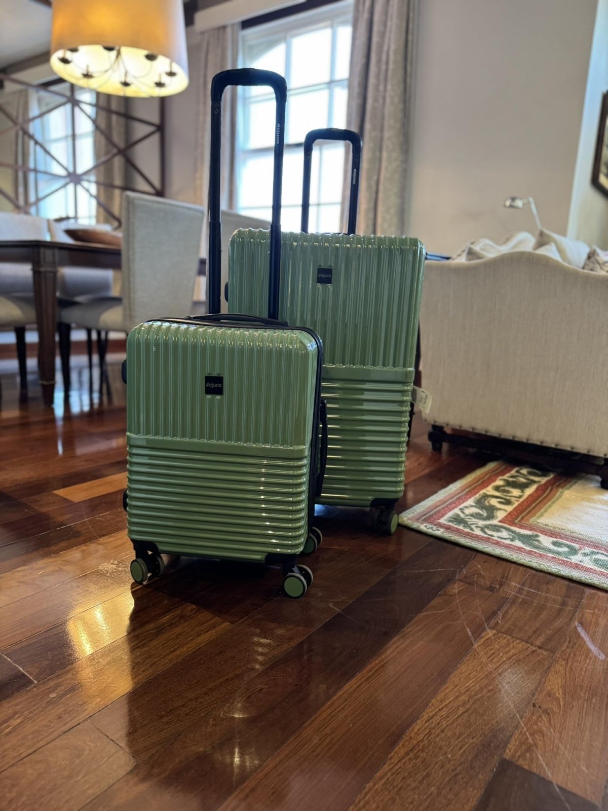 World Traveler Dejuno Tonal Lightweight Polycarbonate Hardside Expandable Spinner Luggage Suitcase with TSA Lock, Matcha, 2 - Piece Set(20in,28in)